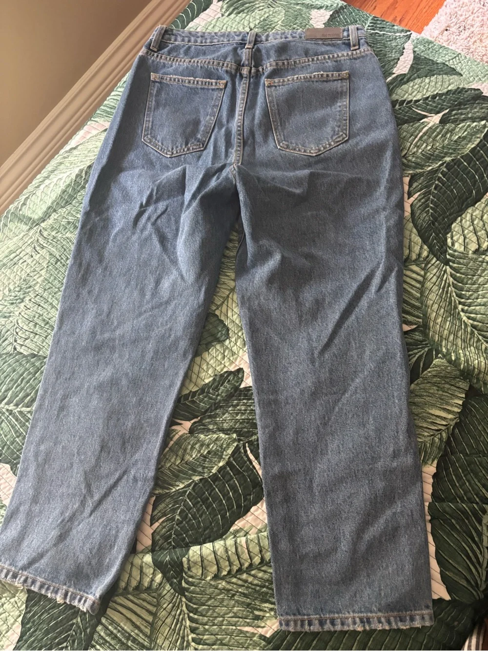 Carmar Blue Distressed Jeans - Classic Ripped Style